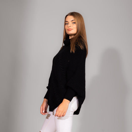 بونشو صوف أسود برقبة عالية