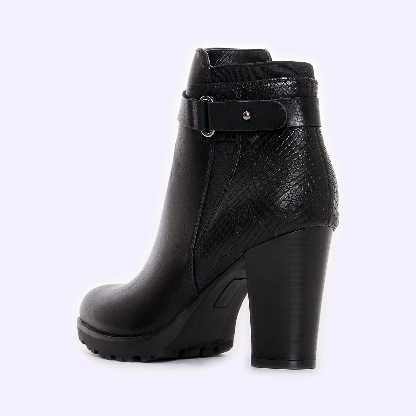 هاف بوت أنيق