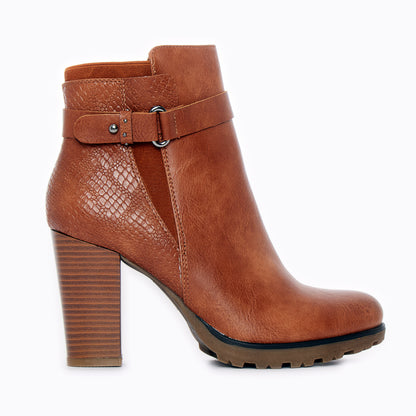 هاف بوت أنيق