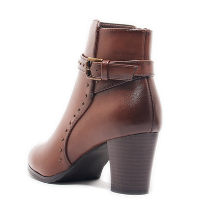 هاف بوت أنيق بكعب