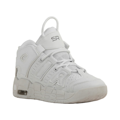 حذاء رياضي من الجلد المنقوش