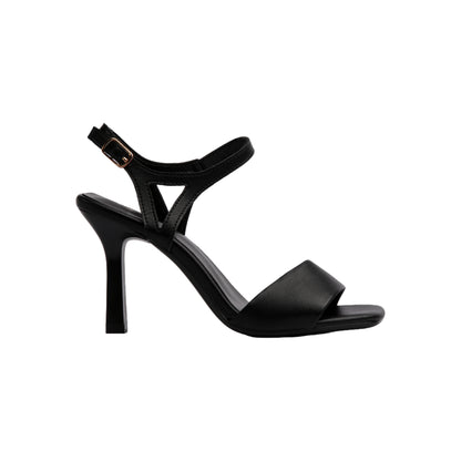 صندل بكعب عالي مع إبزيم عند الكاحل