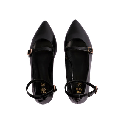 أحذية مسطحة ذات حزام بإبزيم عند الكاحل