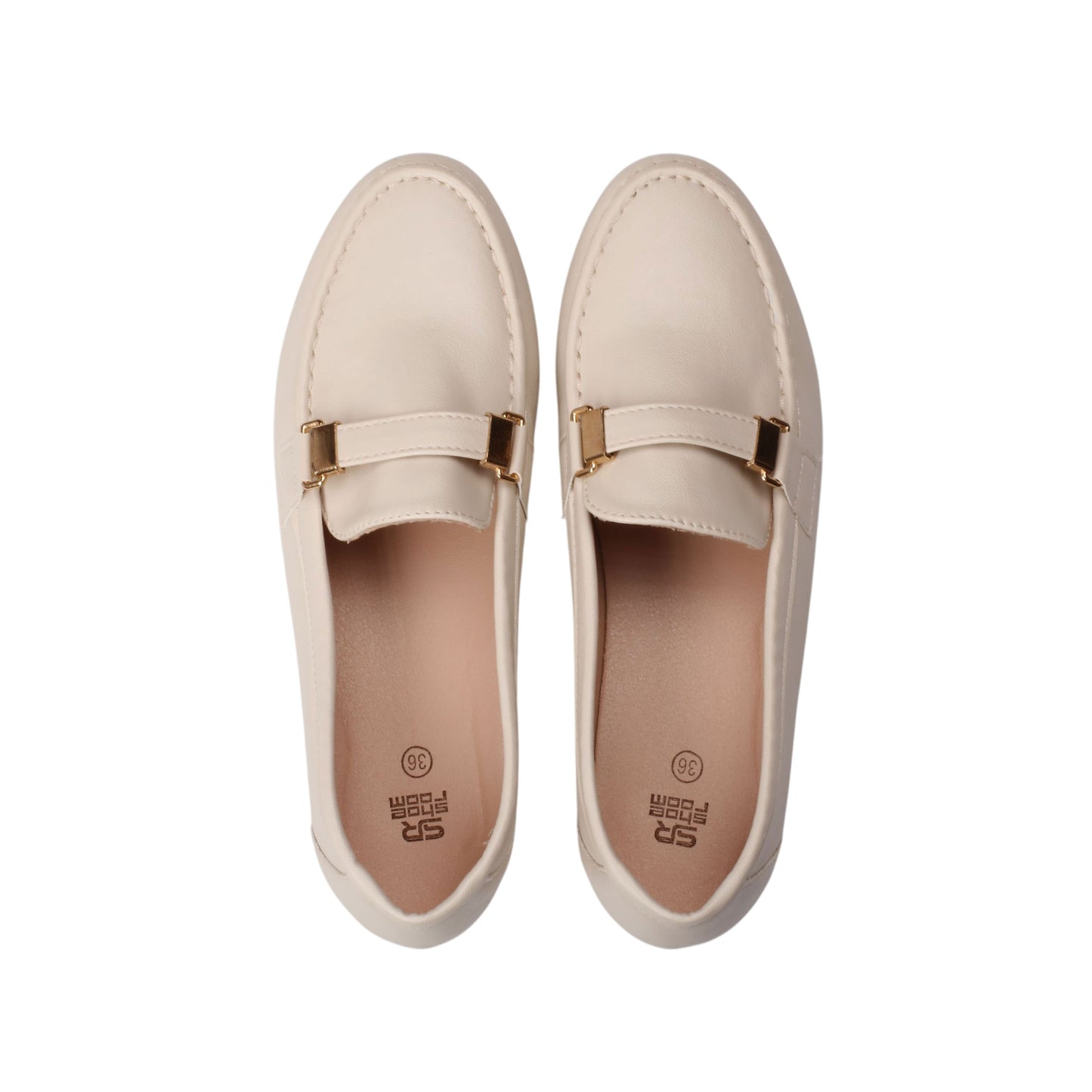 Elegant Loafer with Simple Detailing