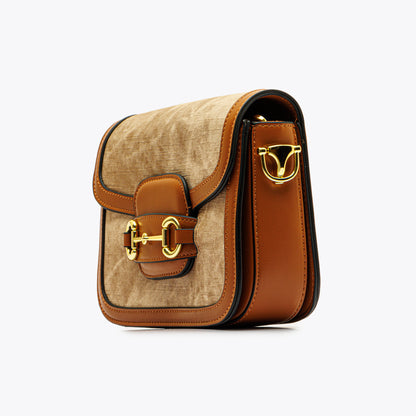 حقيبة كروس عصرية بمشبك أمامي