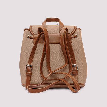 حقيبة ظهر بجيوب أمامية