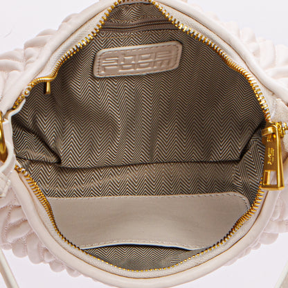 حقيبة كتف جلدية مموجة بمقبض