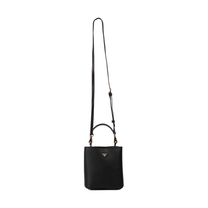 حقيبة كروس صغيرة من الجلد بمقبض صغير