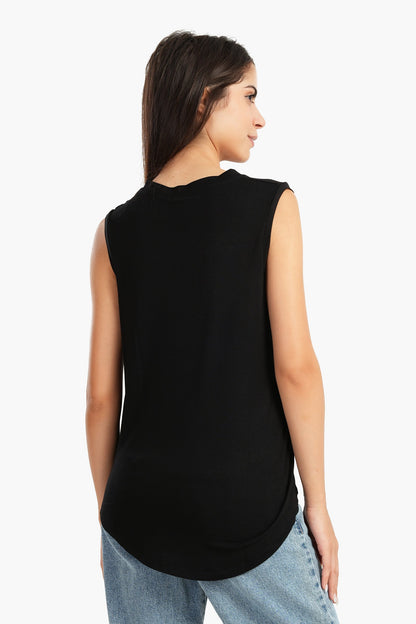 بلوزة فيسكوز بفتحة رقبة على شكل حرف V