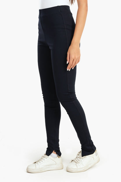 بنطال ضيق بفتحات سحاب