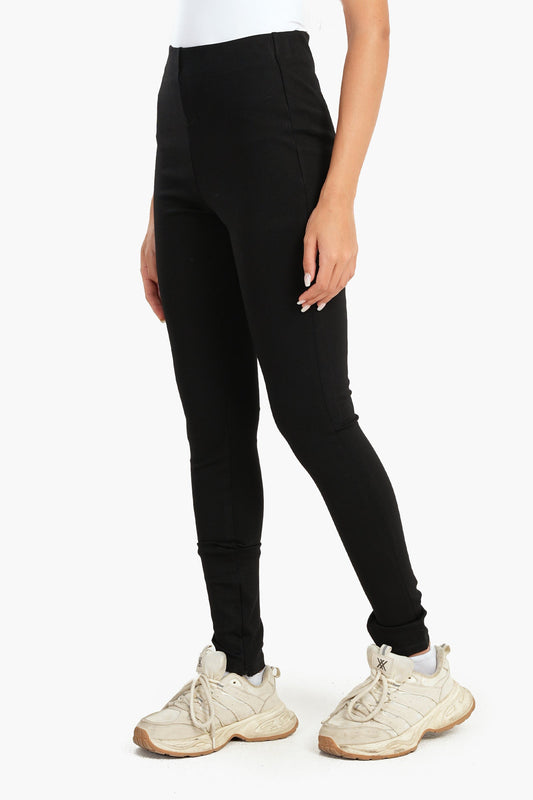 بنطال ضيق بفتحات سحاب