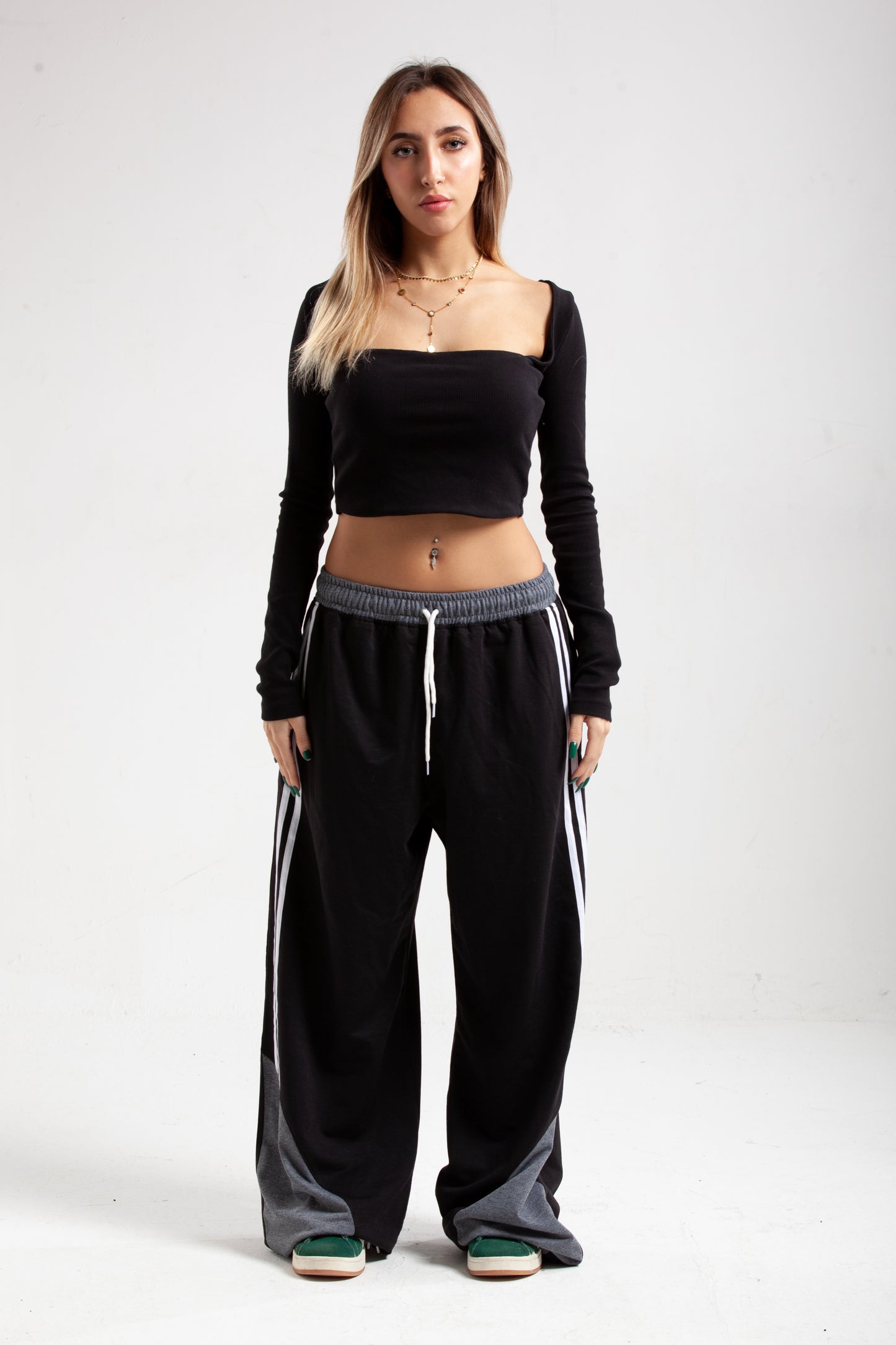 Black Elastic Waist Wide-Leg Sweatpants