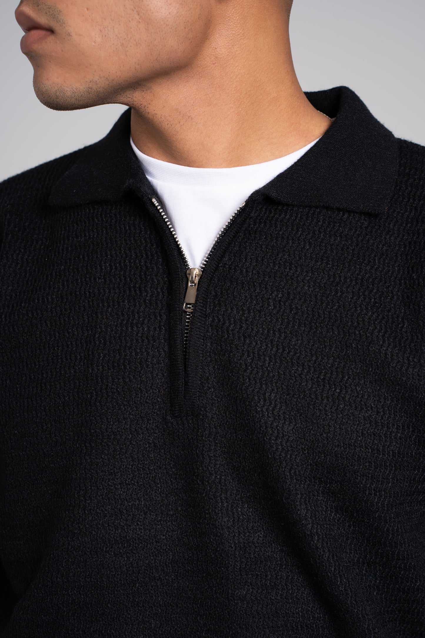 Zigzag Pattern Half Zipper Pullover - بلوفر بنصف سحاب بنمط متعرج