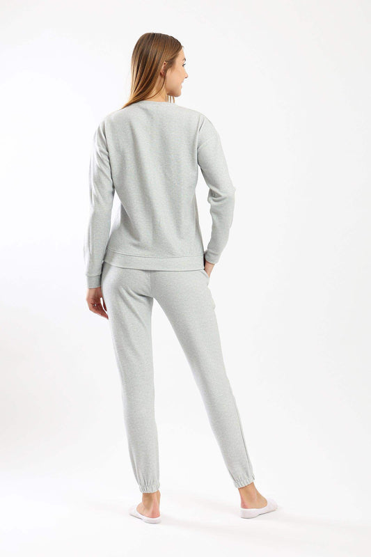 طقم بيجامة مطبوع عليه "فريق"