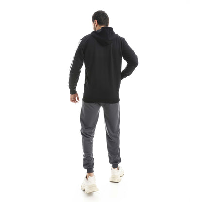 Set Of Zipper Hoodie  And Pants Clipper
