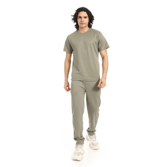 Textured Fabric T-Shirt & Pants Set
