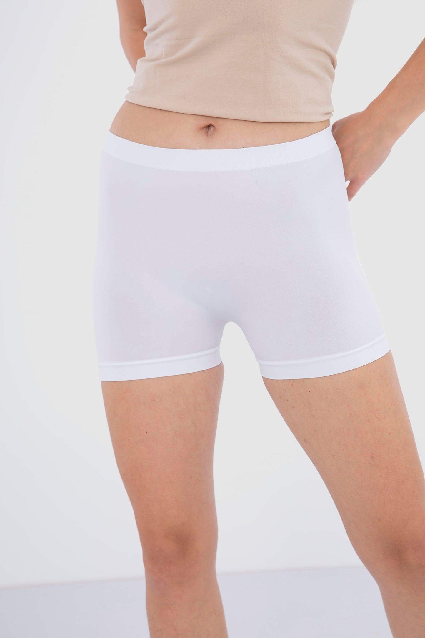 Carina Basic Microfiber Hot Short