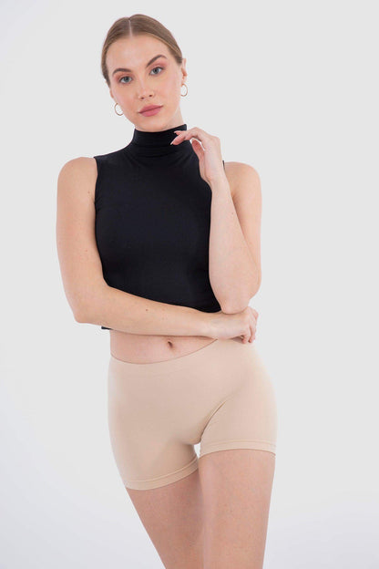 شورت قصير من الألياف الدقيقة الأساسية