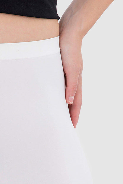 شورت قصير من الألياف الدقيقة الأساسية