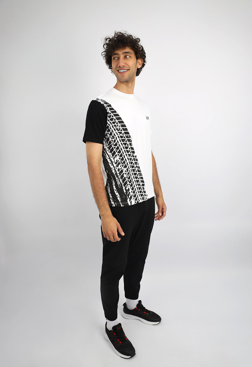 تي شيرت Atum Futuristic Crew Neck T-Shirt