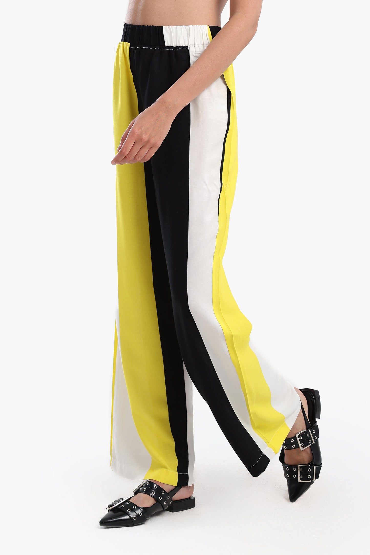 بنطلون سهل الارتداء بثلاثة ألوان