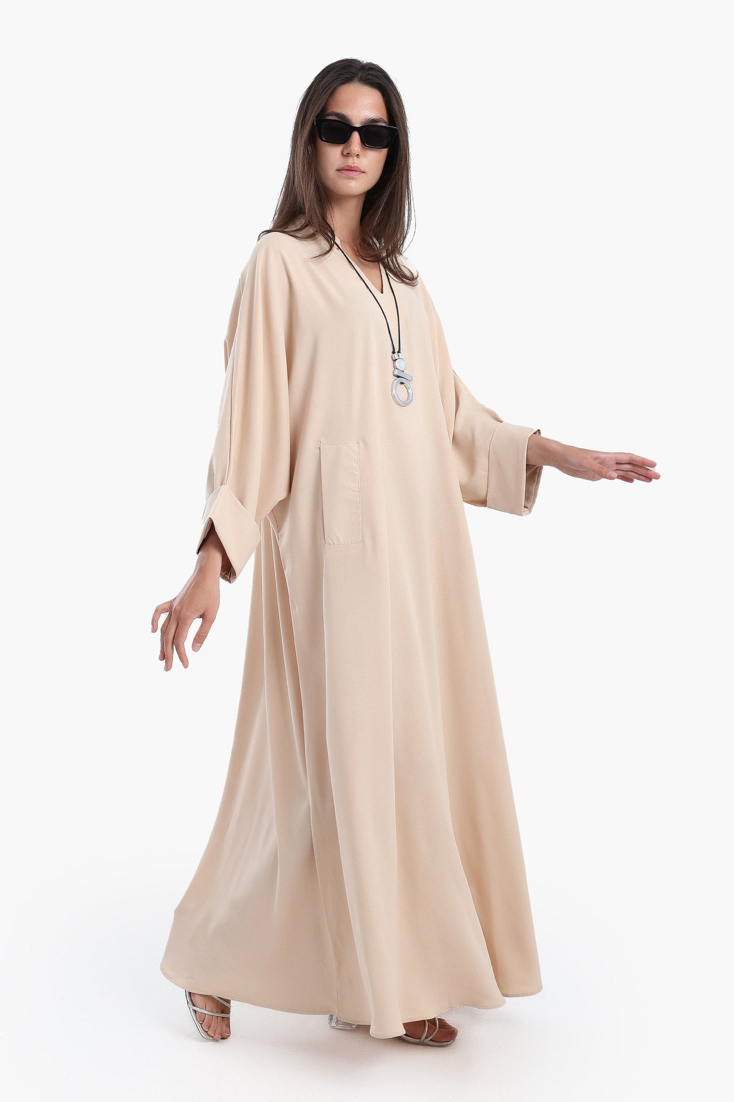 فستان كبير الحجم بطول الكاحل