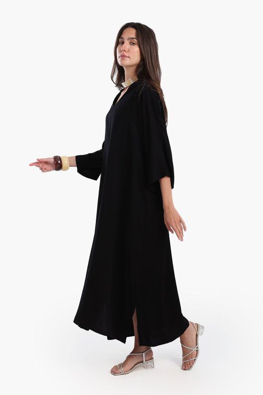 فستان كبير الحجم برقبة على شكل حرف V