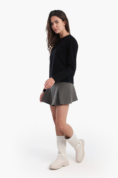 بلوزة أساسية بأكمام طويلة