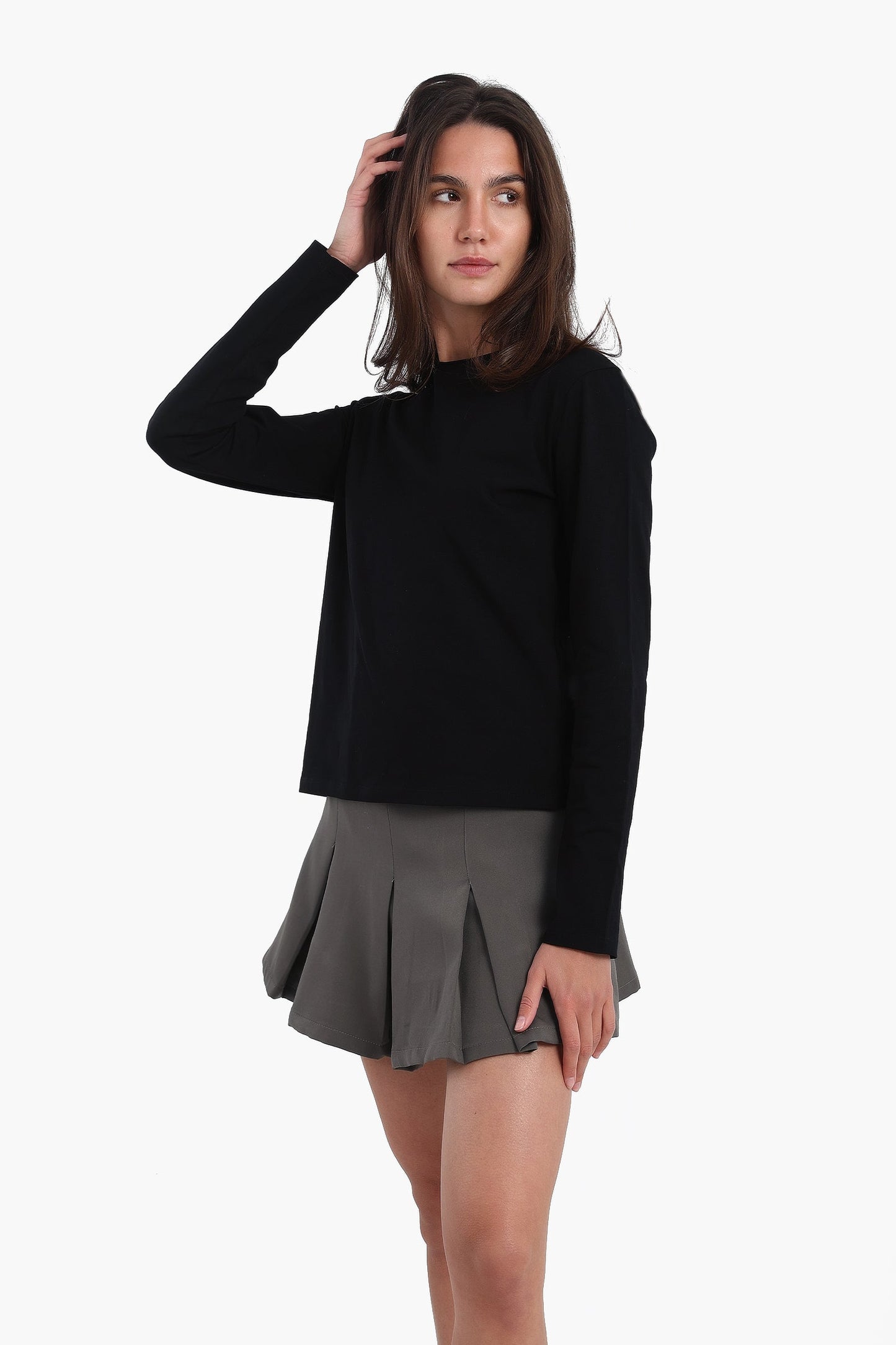 بلوزة أساسية بأكمام طويلة