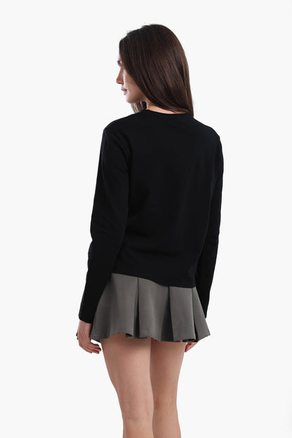 بلوزة أساسية بأكمام طويلة