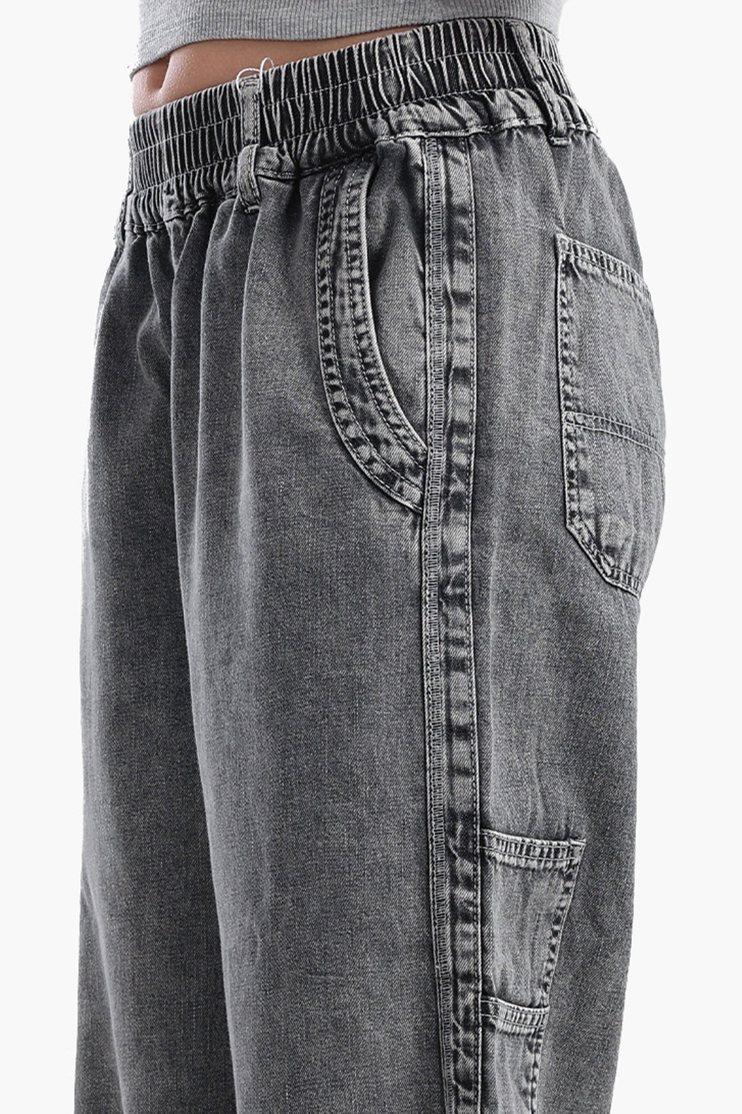 بنطال جينز خفيف الوزن واسع الساق