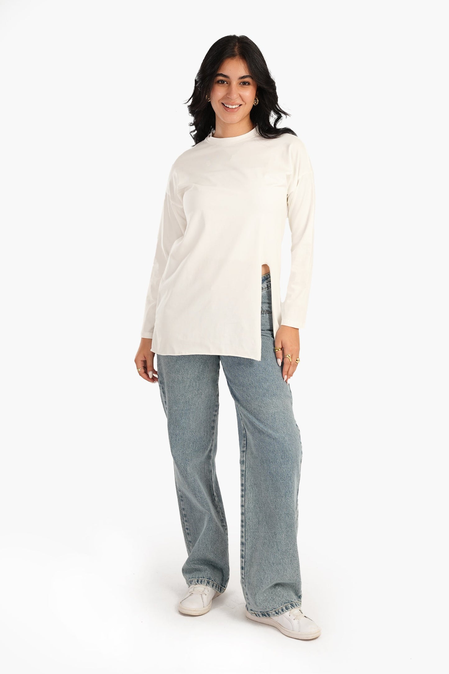 Carina Loose Basic T-Shirt with Slit