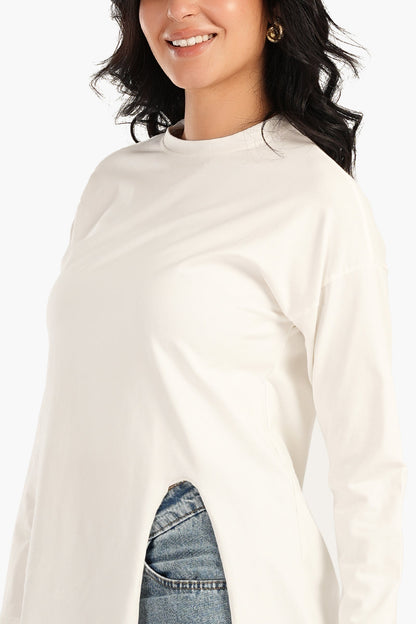 تي شيرت أساسي فضفاض بفتحة