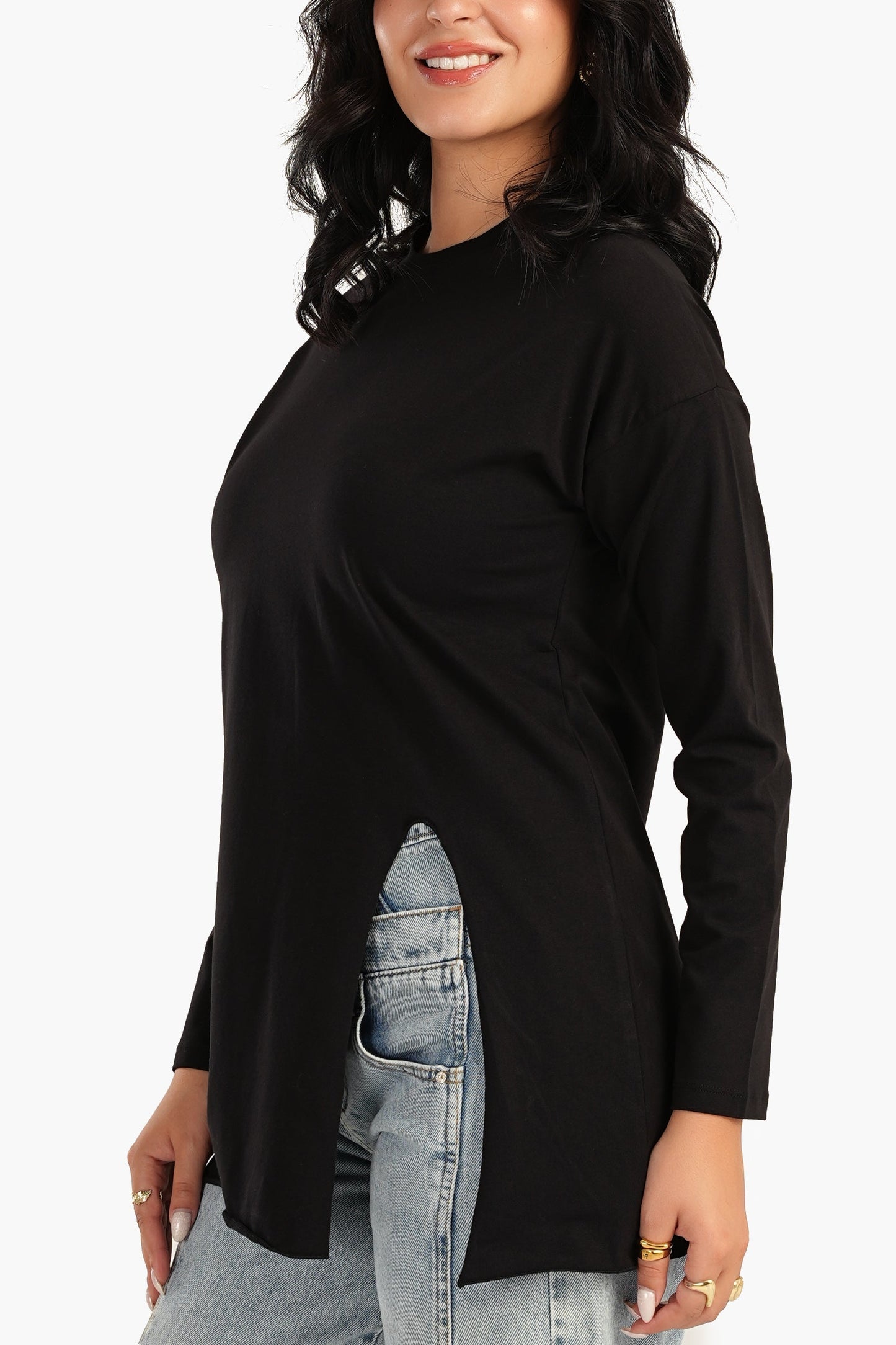 Carina Loose Basic T-Shirt with Slit