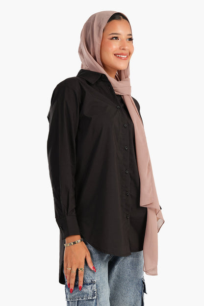 قميص بأكمام طويلة غير متماثلة