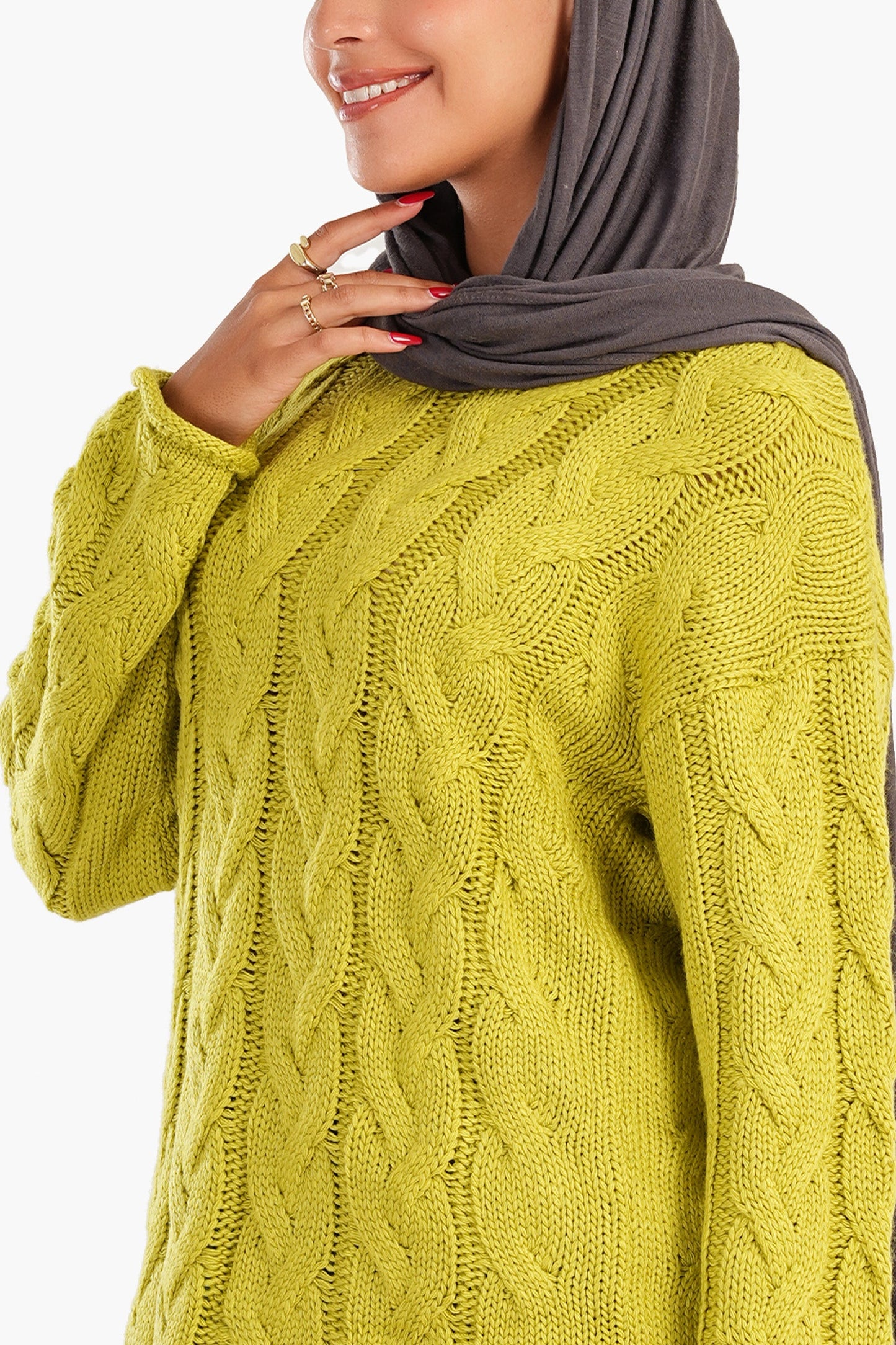 Cable Knitted Round Neck Pullover