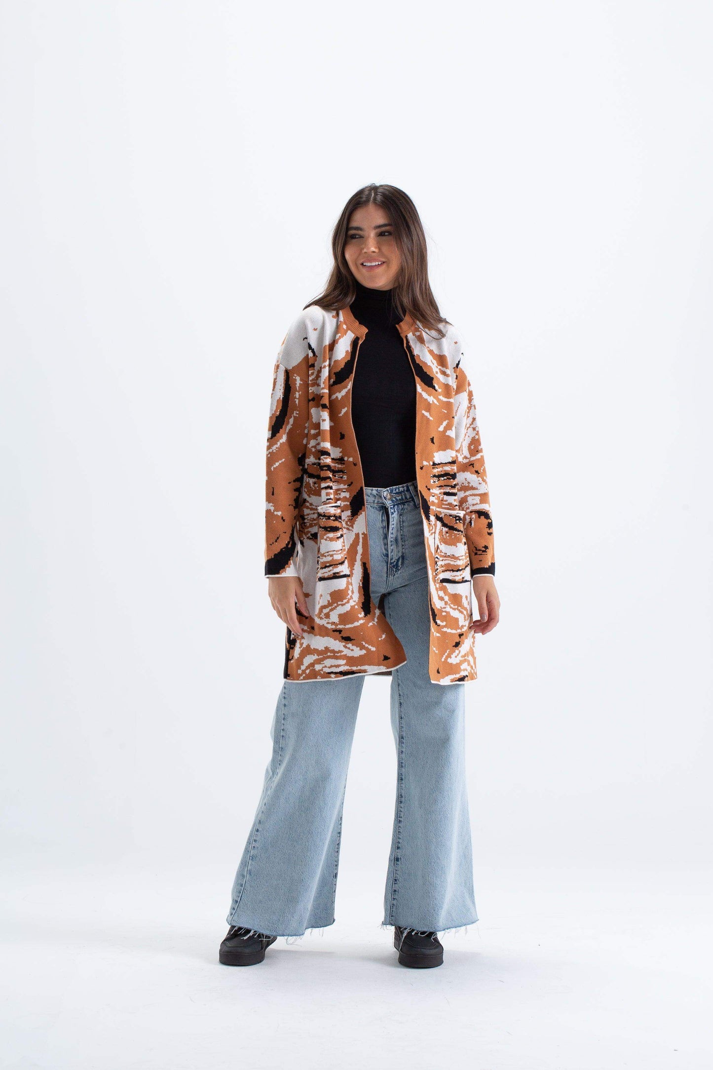 كارديجان ملون برقبة دائرية