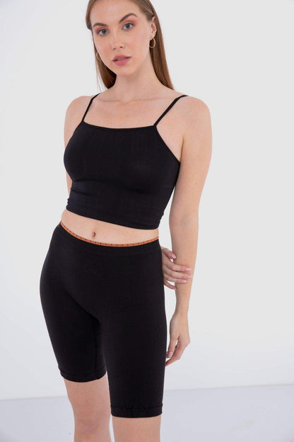 شورت قطني بقصّة Slim Fit