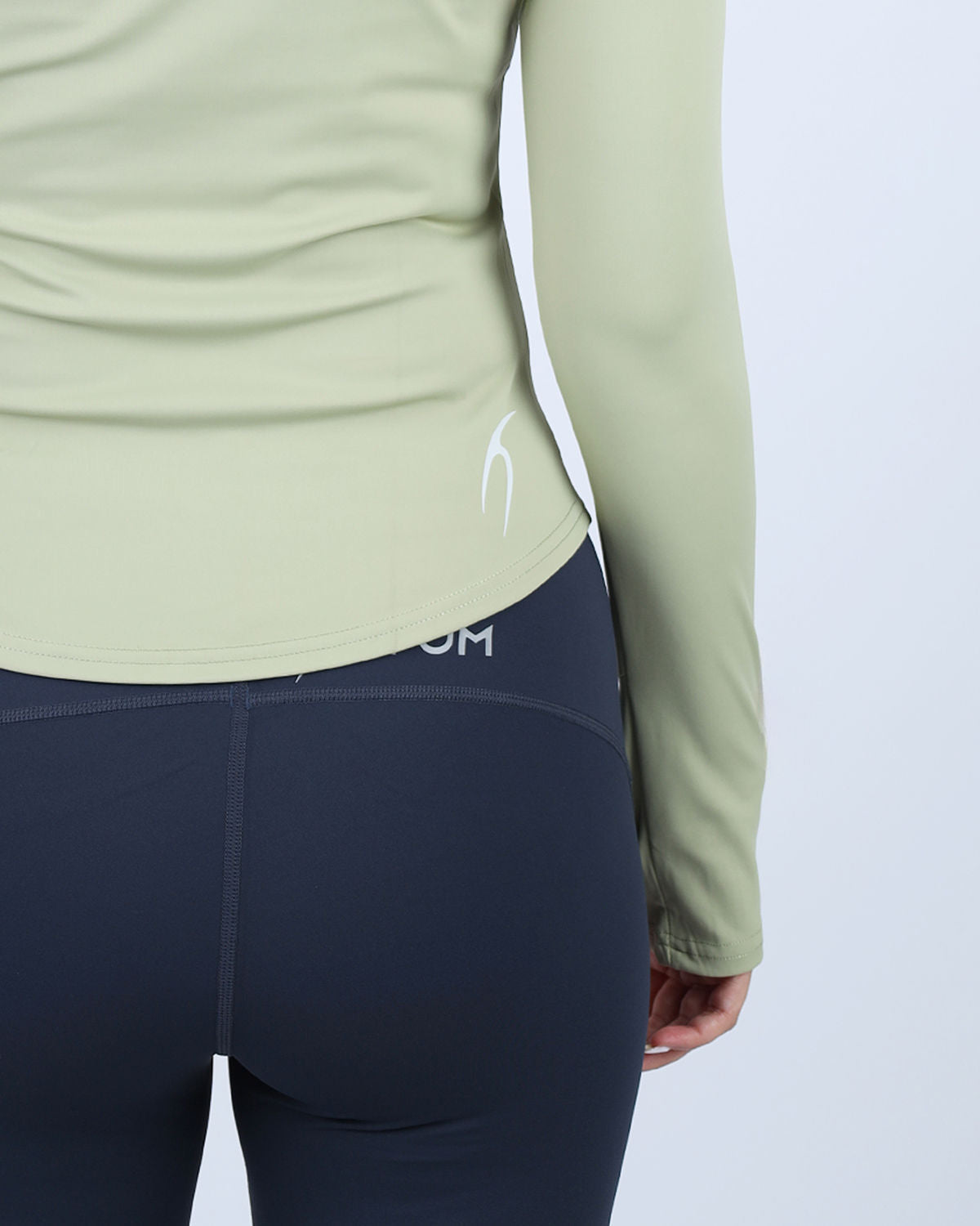 Light Green Blush Elegance Long-Sleeve Active Top