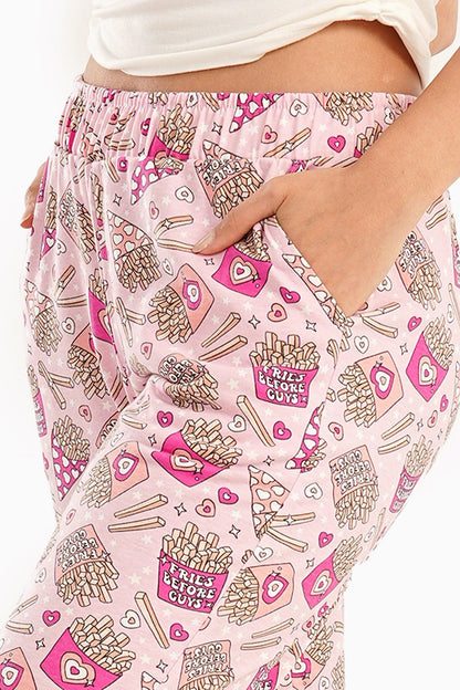 بنطال بيجاما مطبوع عليه بطاطس مقلية