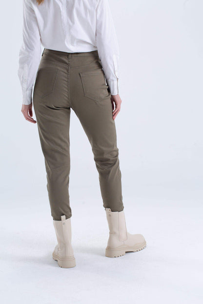 بنطال جينز طويل