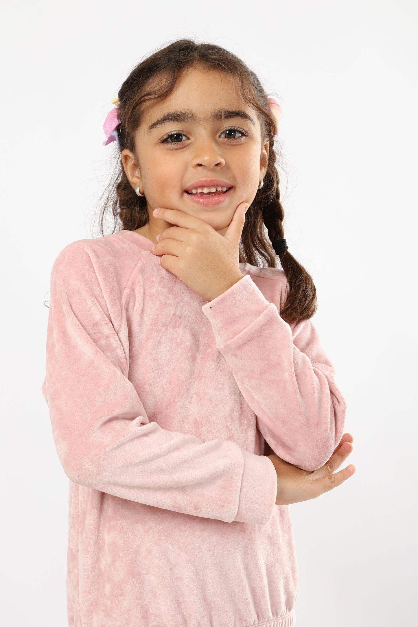 بيجامة بناتية سادة مع قفل كبس