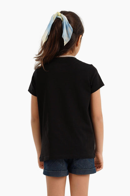 بلوزة بناتية بأكمام قصيرة