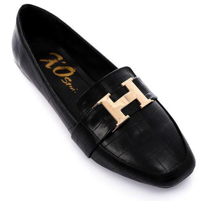 Black Upper Detailing Flat Shoes