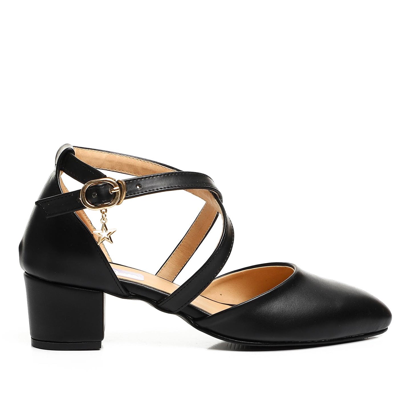 أحذية بكعب عالٍ بأشرطة متقاطعة