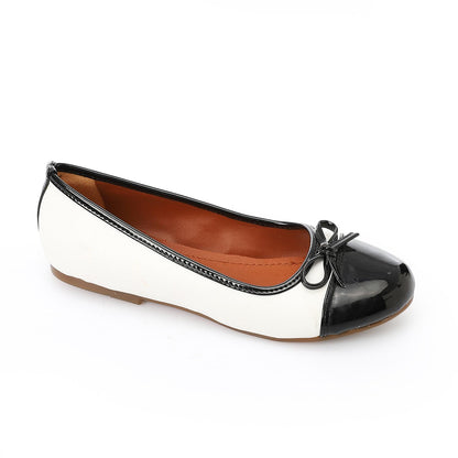Girls Bi-Tone Flat Shoes - حذاء مسطح بلونين للبنات