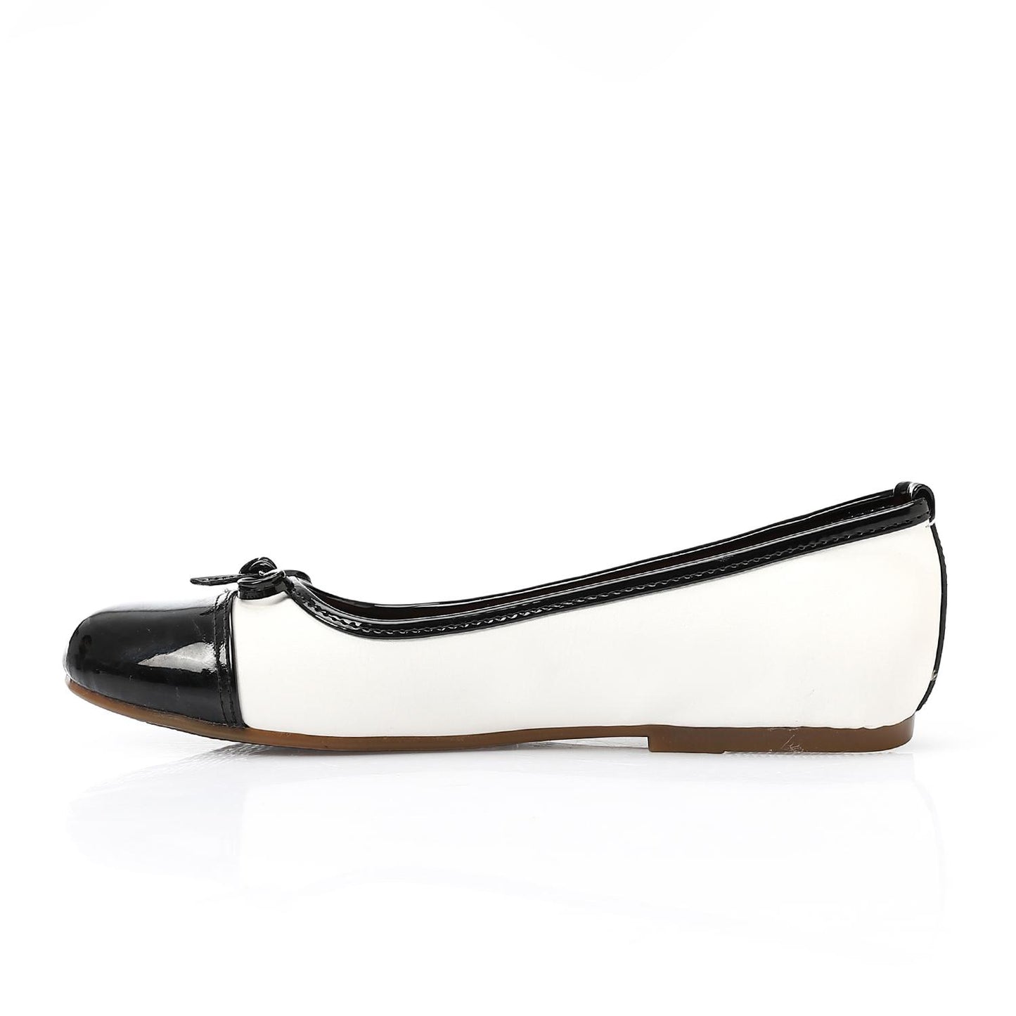 Girls Bi-Tone Flat Shoes - حذاء مسطح بلونين للبنات