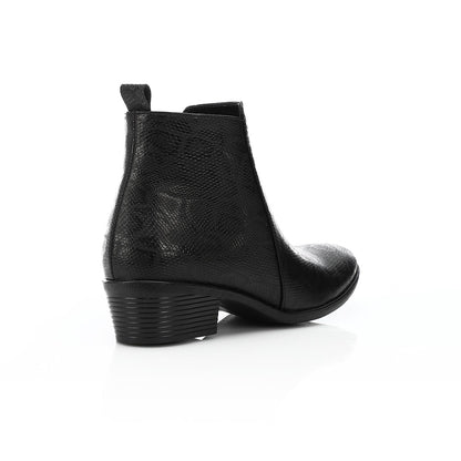 Leather Ankle Boot - Black.