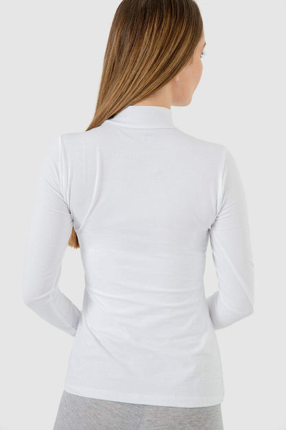 بلوزة بدون رقبة عالية