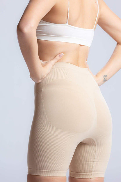 شورتات تنحيف الخصر العالي